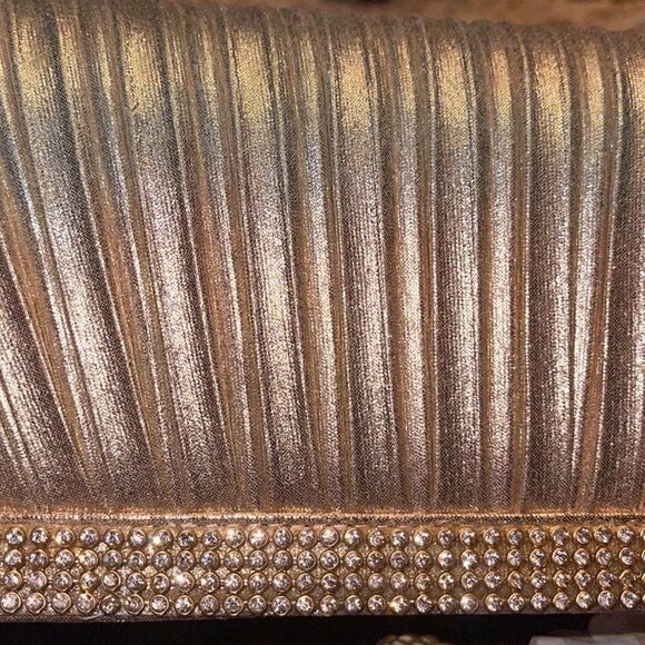 Lily Waters gold tone fabric rectangle shaped clutch - Picture 9 of 11